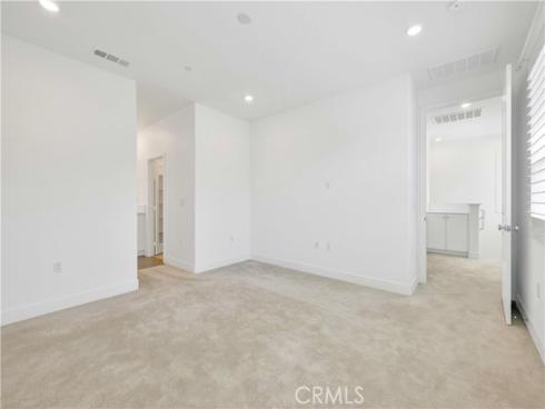 426  Lobata  , Irvine, CA