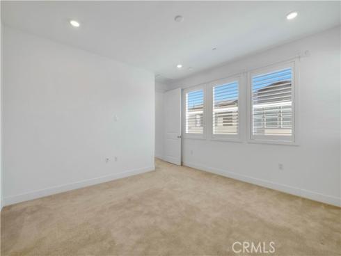 426  Lobata  , Irvine, CA