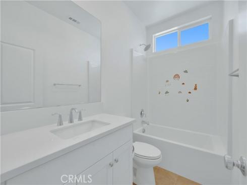 426  Lobata  , Irvine, CA