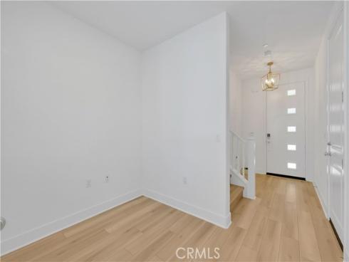 426  Lobata  , Irvine, CA