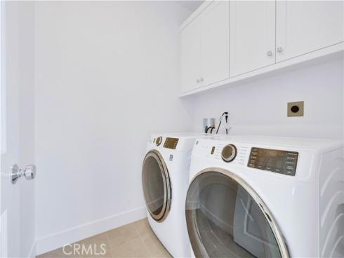 426  Lobata  , Irvine, CA