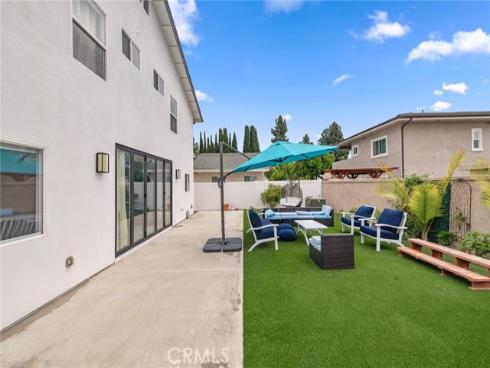 4512  Robinwood  , Irvine, CA