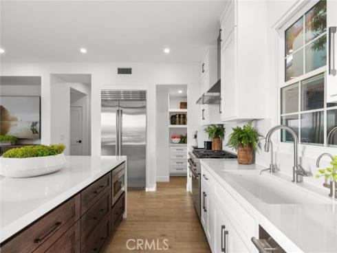 42  Gardenpath  , Irvine, CA