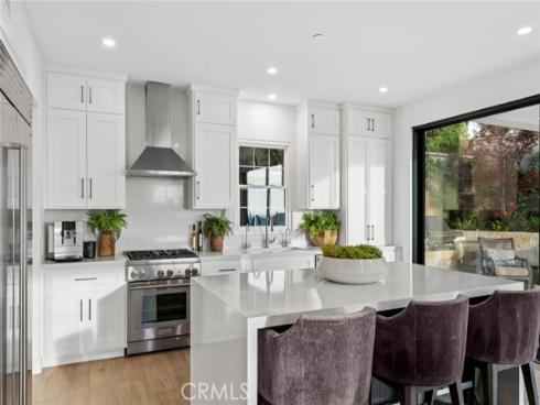 42  Gardenpath  , Irvine, CA