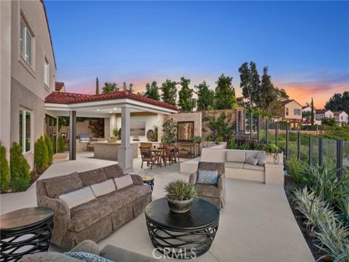 42  Gardenpath  , Irvine, CA