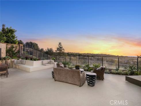 42  Gardenpath  , Irvine, CA