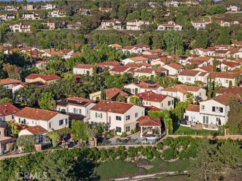 42  Gardenpath  , Irvine, CA