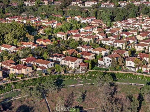 42  Gardenpath  , Irvine, CA