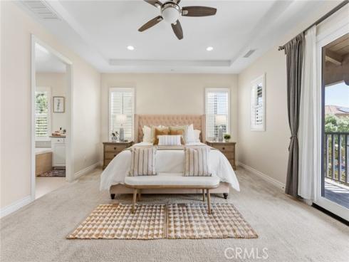 51  Stanza  , Irvine, CA