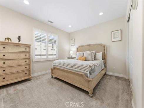 51  Stanza  , Irvine, CA