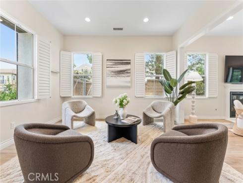 51  Stanza  , Irvine, CA