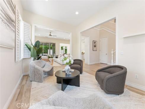 51  Stanza  , Irvine, CA