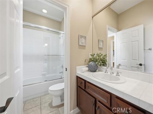 6  Versailles  , Irvine, CA