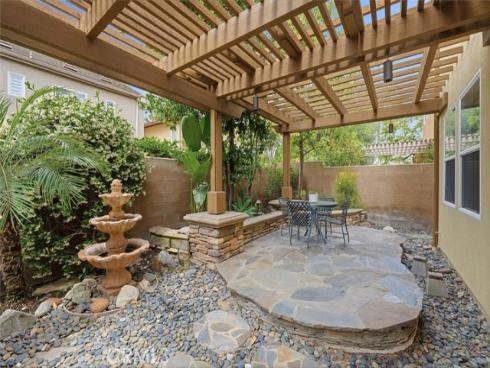 6  Versailles  , Irvine, CA