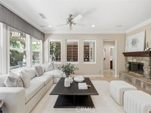 6  Versailles  , Irvine, CA