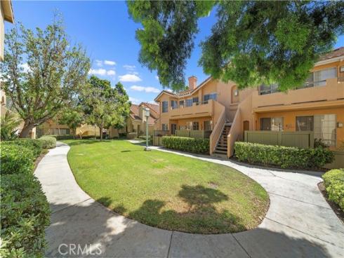 69  Alicante Aisle  , Irvine, CA