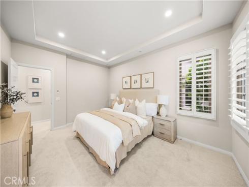 40  Bianco  , Irvine, CA