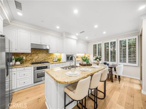 40  Bianco  , Irvine, CA