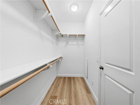 192  Crescent Moon  , Irvine, CA