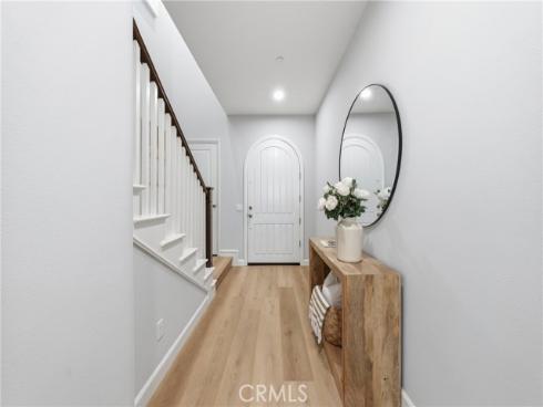 192  Crescent Moon  , Irvine, CA