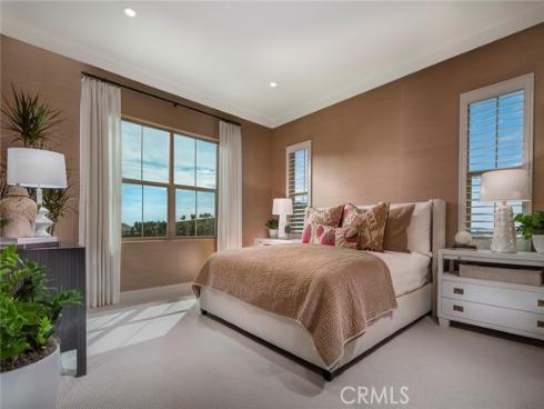 205  Birdseye  , Irvine, CA