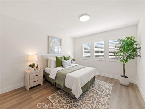 9  Chattanooga  , Irvine, CA