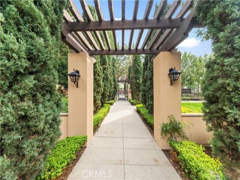 76  Trailing Vine  , Irvine, CA