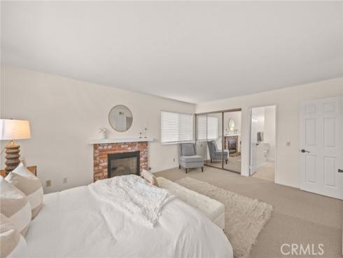 12  Mayflower  , Irvine, CA