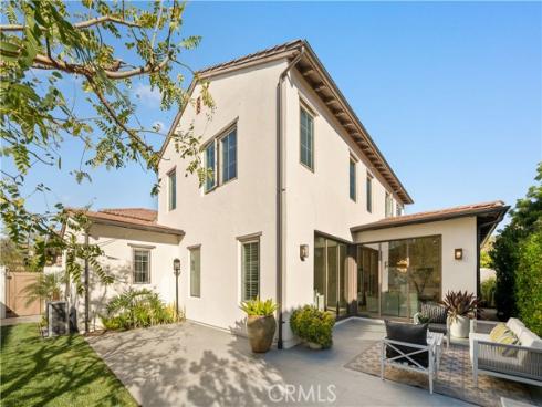 126  Bellini  , Irvine, CA