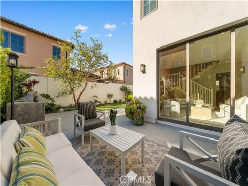 126  Bellini  , Irvine, CA