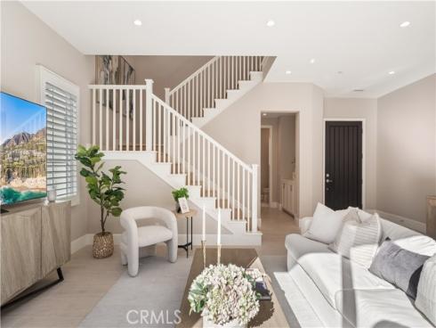 126  Bellini  , Irvine, CA