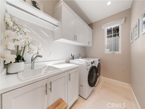 126  Bellini  , Irvine, CA