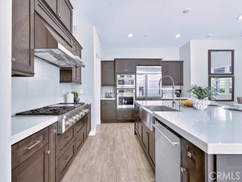 168  Crossover  , Irvine, CA