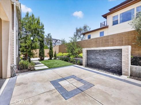 168  Crossover  , Irvine, CA
