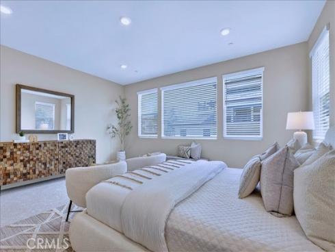 168  Crossover  , Irvine, CA