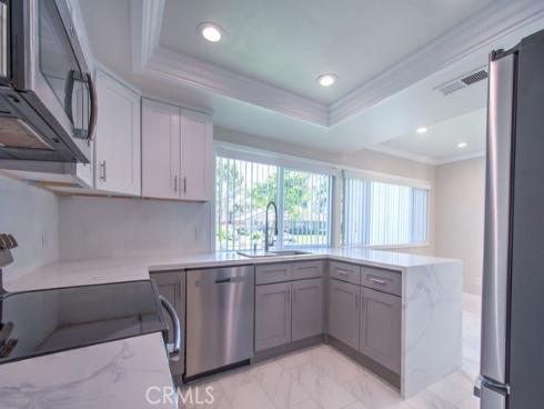 1  Dogwood  , Irvine, CA
