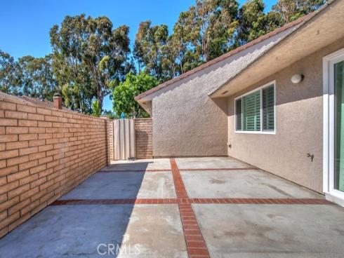 1  Dogwood  , Irvine, CA
