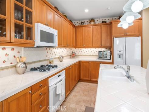 42  Kelsey  , Irvine, CA