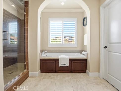 65  Rolling Green  , Irvine, CA