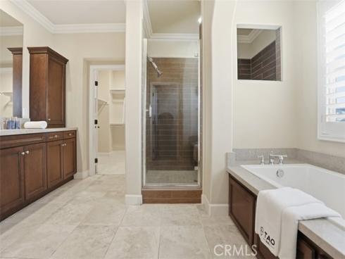 65  Rolling Green  , Irvine, CA