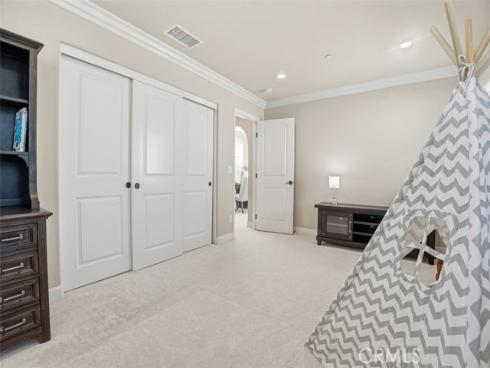 65  Rolling Green  , Irvine, CA