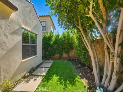 65  Rolling Green  , Irvine, CA