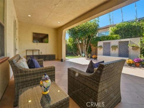 65  Rolling Green  , Irvine, CA