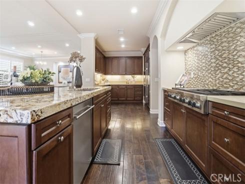 65  Rolling Green  , Irvine, CA