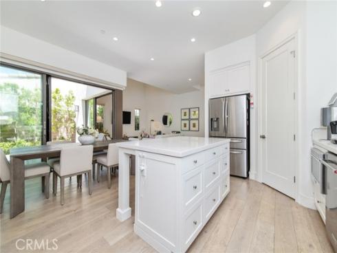154 Winnett , Irvine, CA
