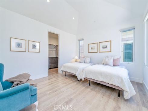 154 Winnett , Irvine, CA