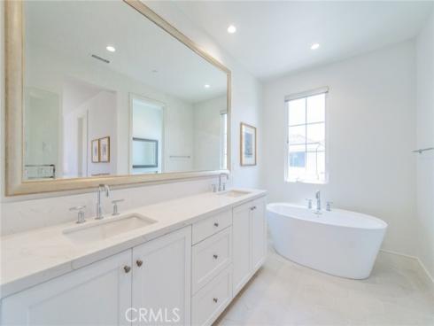 154 Winnett , Irvine, CA