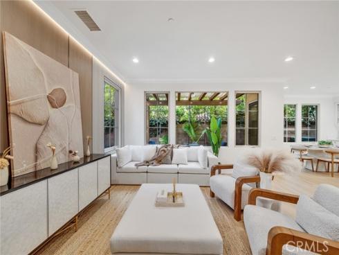 45 Brindisi , Irvine, CA