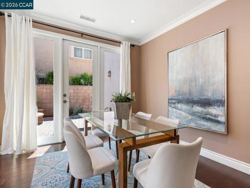 217 Mantle , Irvine, CA