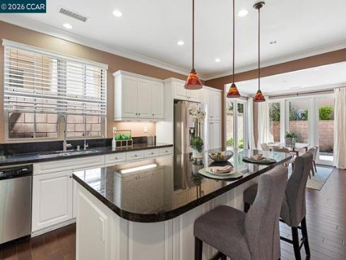 217 Mantle , Irvine, CA